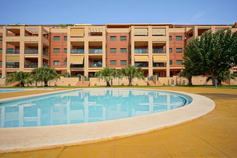 Foto d2d4c66a-1432-4fbf-aebd-fd1234283442. Apartamento  en venta cerca del club náutico en Dénia