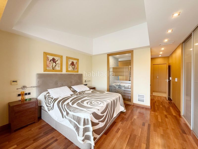 Foto 6cee9ed2-576f-4f8a-a35e-b9b96bdd151b. Xalet amb aparcament piscina a El Montgó Dénia