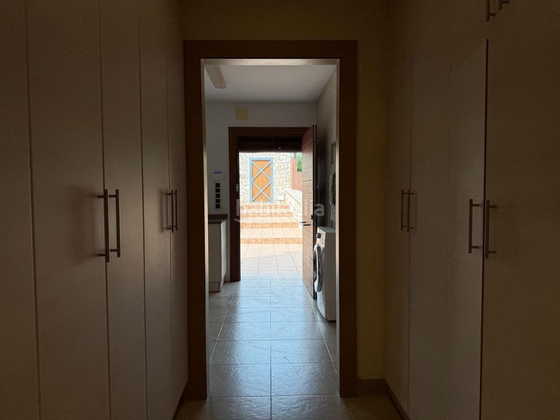 Foto e5e8193a-7ecd-4501-b6da-712358ba685a. Xalet amb aparcament piscina a El Montgó Dénia