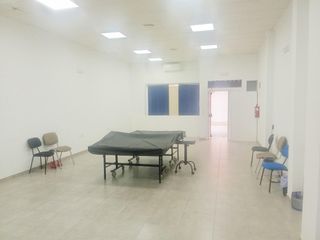 Miete Geschäftsraum in Centro Urbano. Amplio local en alquiler en dénia