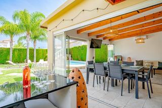 Location Chalet à Les Bovetes - La Felicidad. Alquiler anual de chalet en las marinas con piscina privada y vi