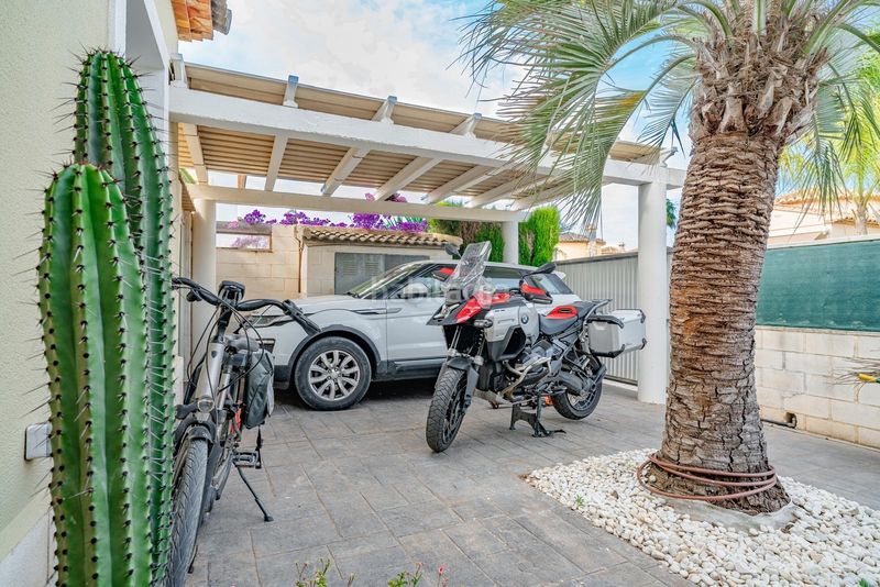 Foto 3d10bf6f-b325-4aab-9d08-104e1fd2809c. Miete chalet mit heizung parking pool in Les Bovetes - La Felicidad Dénia