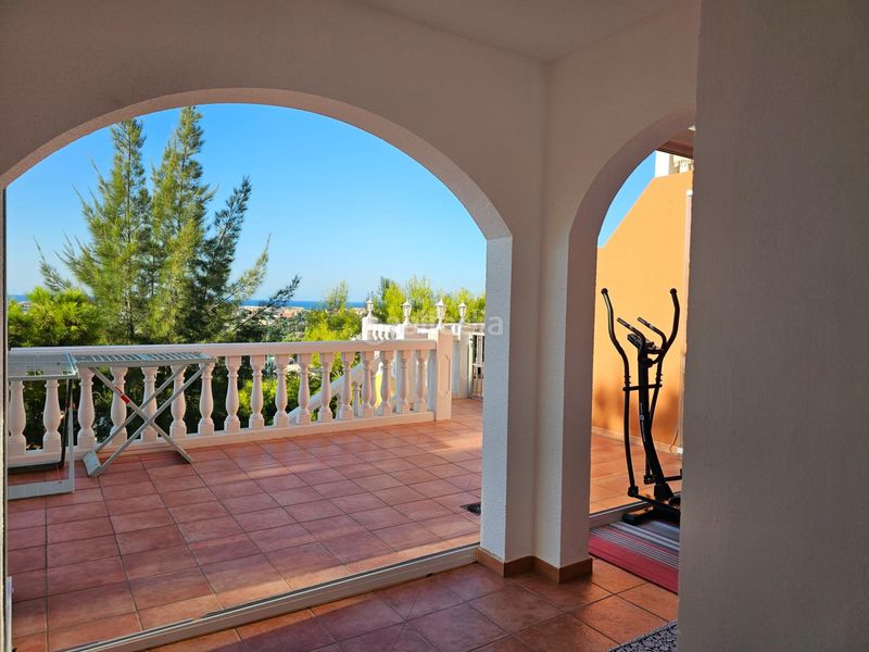 Foto 936b8576-9115-4c97-838f-2e4fb1407401. Casa adossada amb calefacció aparcament piscina a Dénia