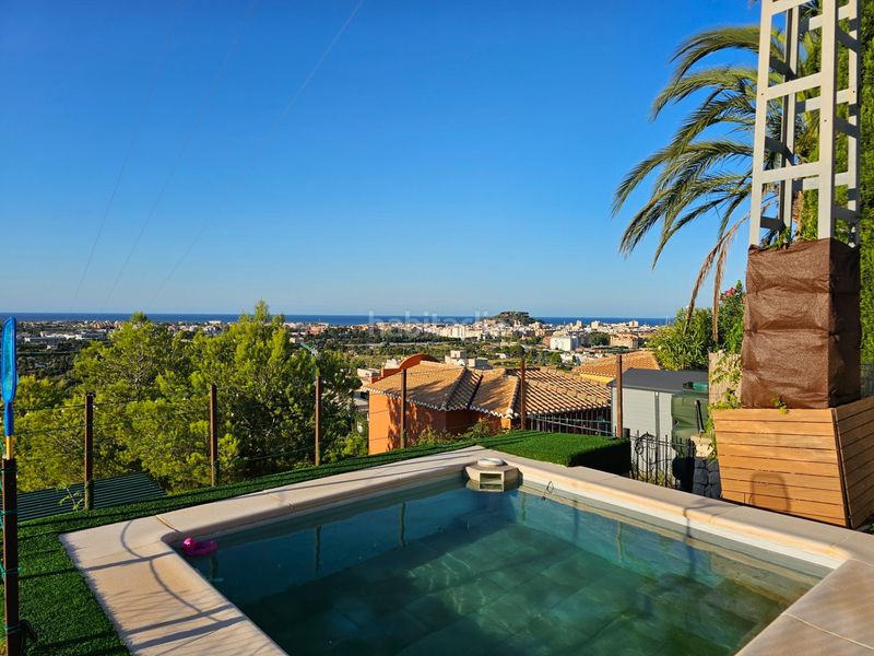 Foto f4581130-4f61-4175-935f-0df2362912f7. Casa adossada amb calefacció aparcament piscina a Dénia