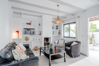 Location Maison jumelée à Les Bassetes - El Marjal. Alquiler anual de chalet pareado con piscina privada en las mari