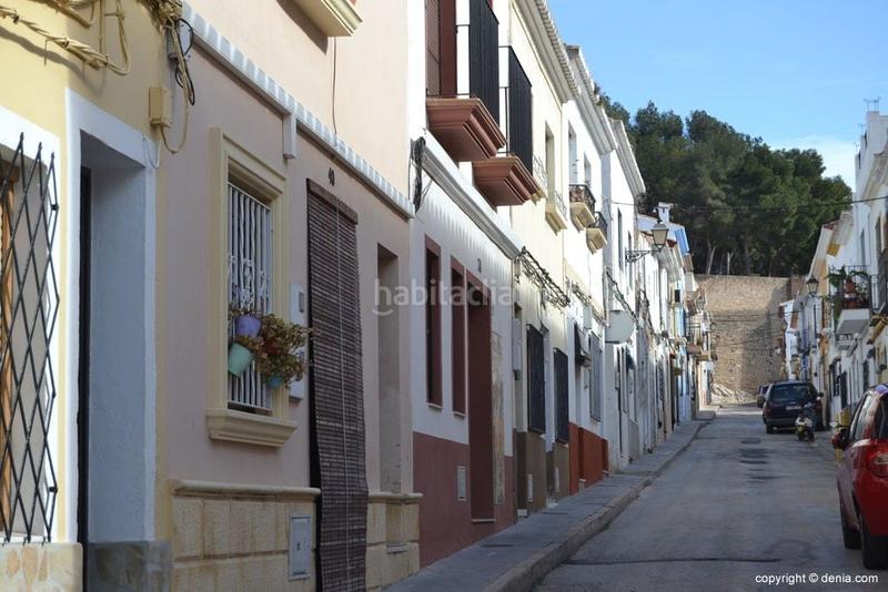 Foto f08b7dcd-177c-4457-9c73-11ea10e15759. Autoparkplatz in Centro Urbano Dénia
