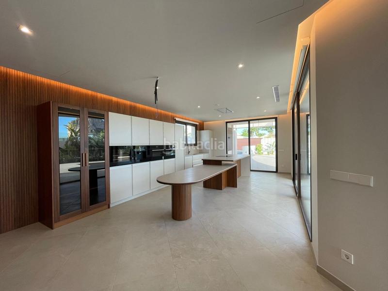 Foto 53684c76-4023-4de9-b3cc-262fa6da92db. Chalet avec parking piscine dans Marisol Park - Ortembach - Los Almendros Calp