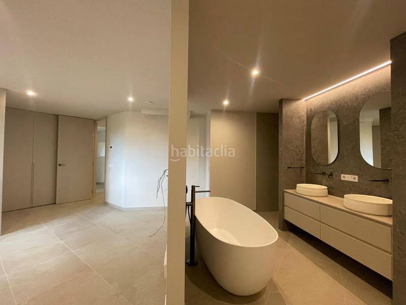 Foto a457a594-cd6f-4c44-857f-fe995a2c8bc3. Chalet avec parking piscine dans Marisol Park - Ortembach - Los Almendros Calp