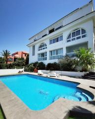 Chalet à Sierra Helada. Majestuosa villa con panorámicas vistas al mar en benidorm