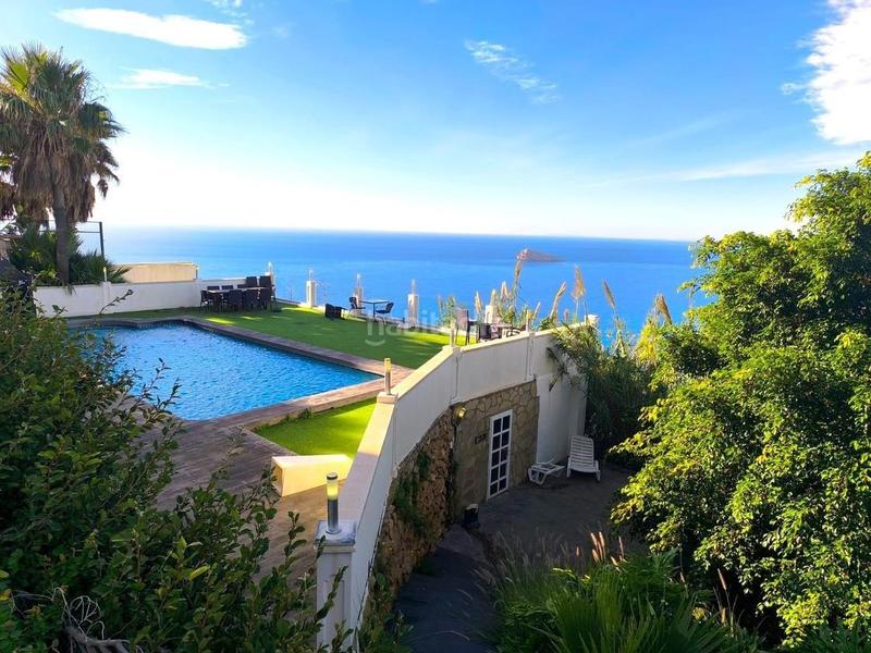 Foto b896da4d-4cbf-47af-89eb-4d57ca95a321. Xalet amb calefacció aparcament piscina a Sierra Helada Benidorm