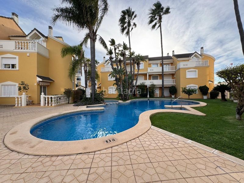 Foto dc09b7ca-5aa1-4303-8cd1-12123fcec5e1. Casa adossada amb calefacció aparcament piscina a Dénia