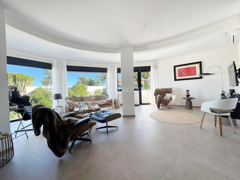 Foto d2fdfdb4-8ef2-4df6-88cd-22ffd92d024f. Chalet avec chauffage parking piscine dans El Montgó Dénia