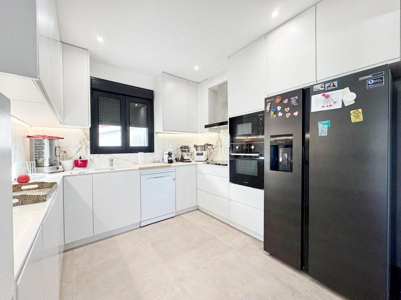 Foto f7625893-9a8c-4d84-acfb-d32d588f0213. Chalet with heating parking pool in El Montgó Dénia