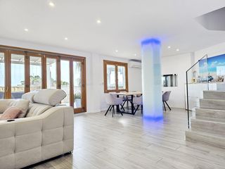 Penthouse in Les Bassetes - El Marjal. Espectacular ático dúplex de lujo con vistas al mar y al castill