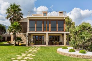 Chalet en Devessa - Monte Pego. Villa de lujo situada directamente frente al mar mediterráneo