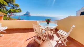 Duplex in Manzanera-Tosal. Acogedor dúplex con vistas al mar en calpe