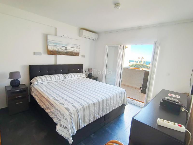 Foto 5777daa1-47b1-4215-8959-d5737f38cac4. Casa adossada amb calefacció aparcament piscina a Dénia