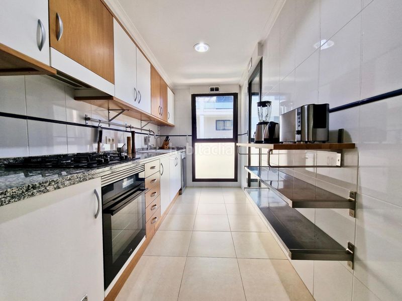 Foto 15e0b9a0-85fd-450f-8ce3-c6cbe5c328c5. Apartament amb calefacció aparcament piscina a El Puerto Dénia