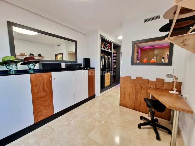 Foto 2b1176ab-8f48-47bc-8df9-5f6264be9b74. Apartament amb calefacció aparcament piscina a El Puerto Dénia