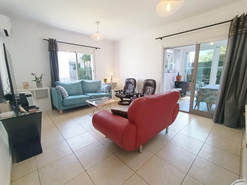 Foto 0faa15e4-3ee5-46bb-b982-ab3812144177. Apartament amb aparcament piscina a El Montgó Dénia