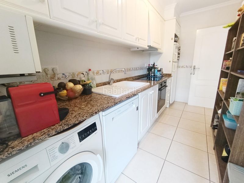 Foto fd5ab8c8-9170-461b-893b-a5a049545323. Apartament amb aparcament piscina a El Montgó Dénia