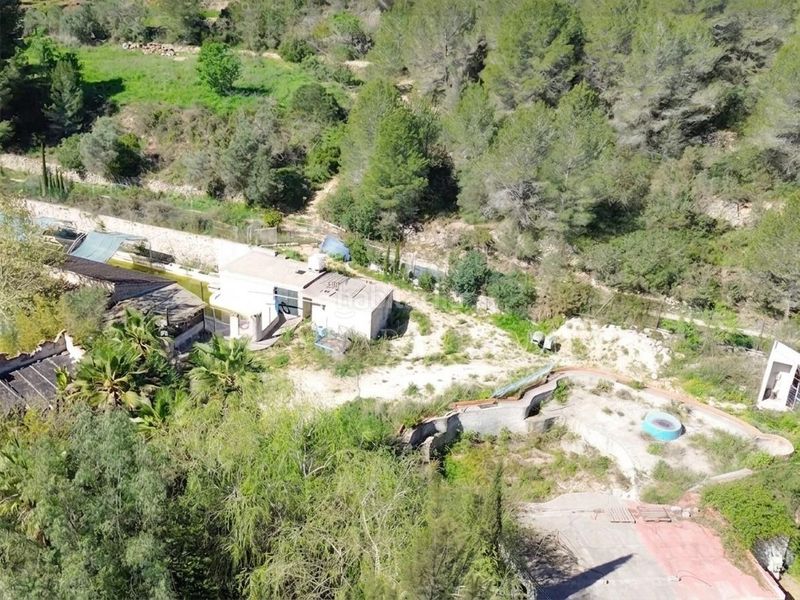 Foto 596e55c2-5164-46ad-9c48-ad97888165e8. Masia amb calefacció aparcament piscina a Llíber