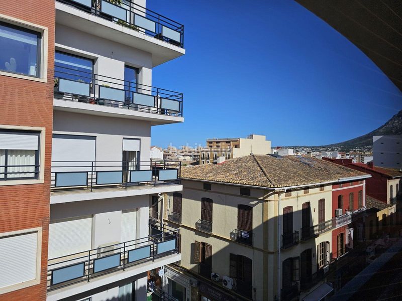 Foto 863f64f8-49f8-4ce7-a837-19577f9bb2f1. Àtic amb calefacció a Centro Urbano Dénia
