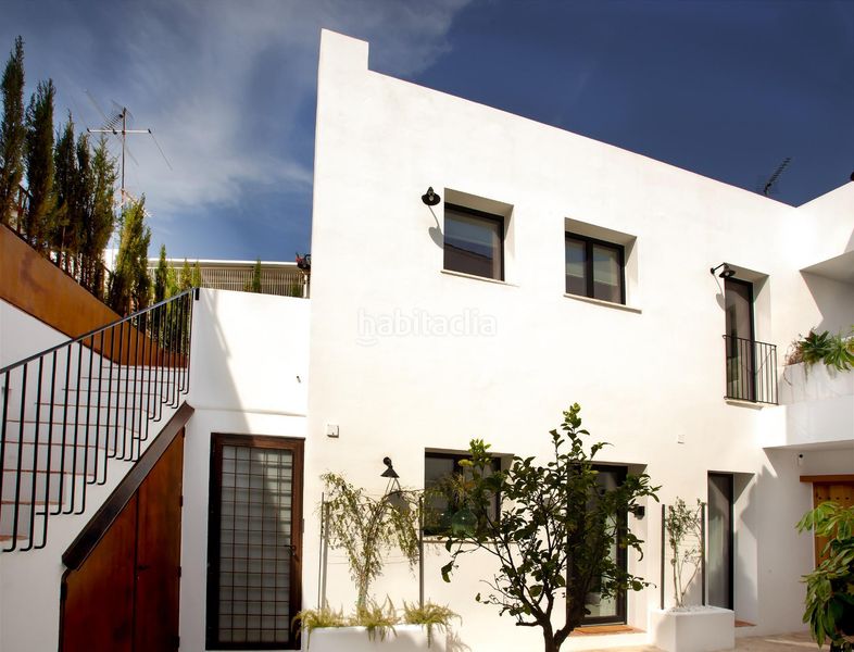 Foto a7c45c22-df9c-46d0-abec-820509defdb0. Edificio in Centro Urbano Dénia