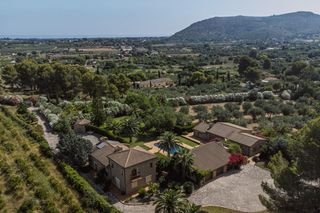 Chalet  Camino de las albardaneras. Exclusiva finca señorial con arquitectura mallorquina tradiciona