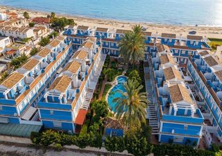 Casa adossada a Poblets (els)