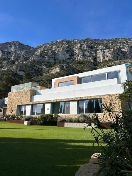 Foto 13f0ed05-ed97-4b67-94cf-ca19a77107eb. Rent chalet with heating parking pool in El Montgó Dénia