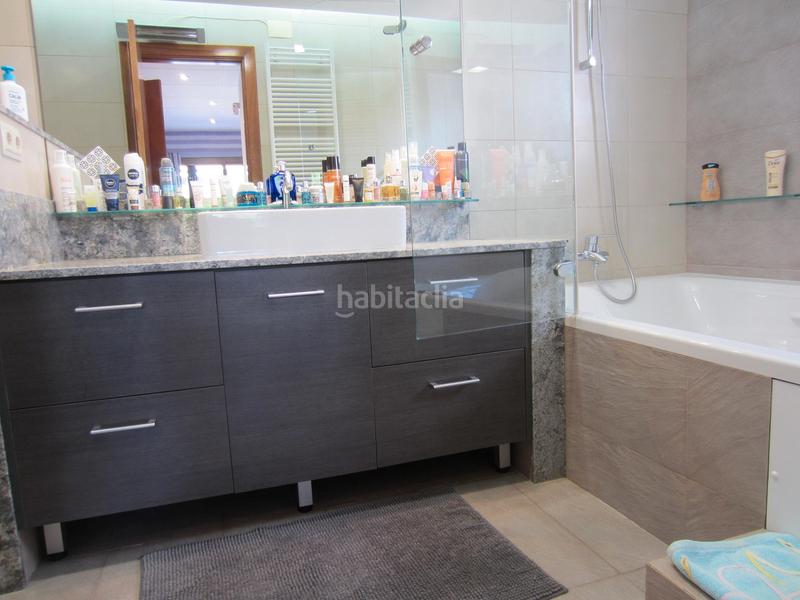 Foto 5e4c4e0b-71d1-4196-b620-37cee55eec1b. Local commercial avec chauffage dans La Pineda Castelldefels