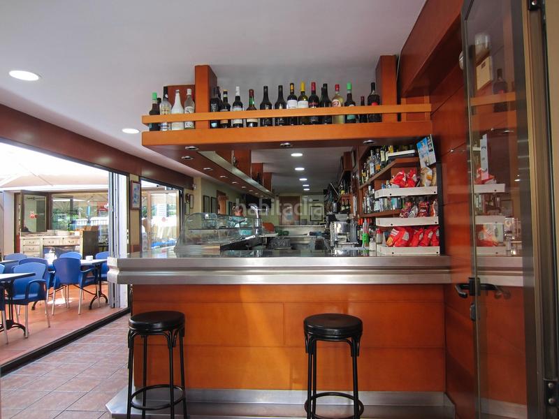 Foto afec7d9c-fb17-4762-a68c-bfea3b20fac5. Local commercial avec chauffage dans La Pineda Castelldefels