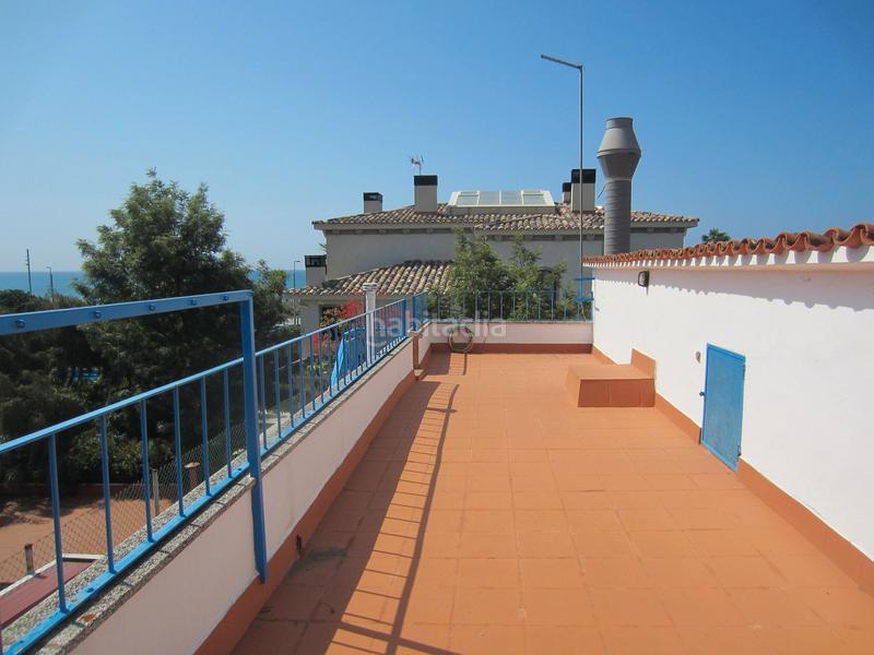 Foto d10f8cff-6fcc-403e-bbfd-79e52ddb6126. Local commercial avec chauffage dans La Pineda Castelldefels