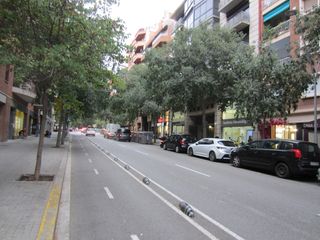 Aparcament cotxe a Carrer de Calàbria 235