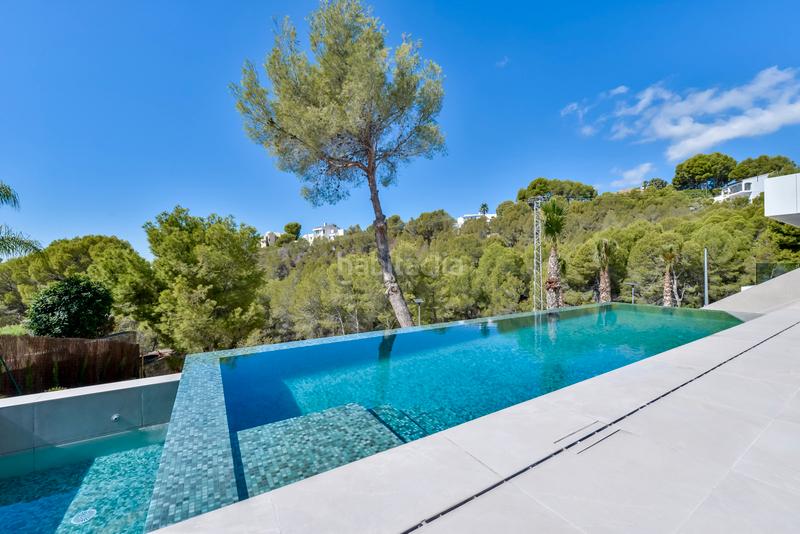 Foto a89e07bc-3e6c-4c82-8c34-7988944ec4f1. Chalet avec piscine dans Altea hills Altea