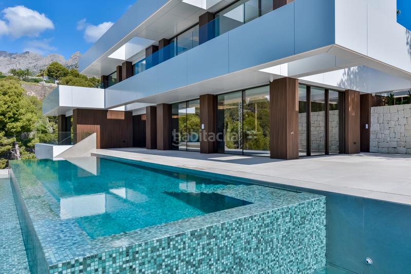 Foto da039242-a3fd-4f00-92e1-57c34a27dd1c. Chalet avec piscine dans Altea hills Altea