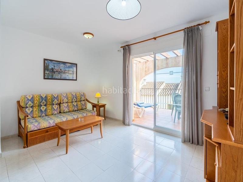 Foto dc45e713-eddd-4d43-bea2-bb17615eb9de. Piccolo appartamento con parcheggio piscina in Cometa Calp