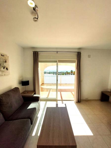 Foto 06d5228a-8ef2-4d2a-beb2-41e21acab7ae. Piccolo appartamento con riscaldamento parcheggio piscina in Calp
