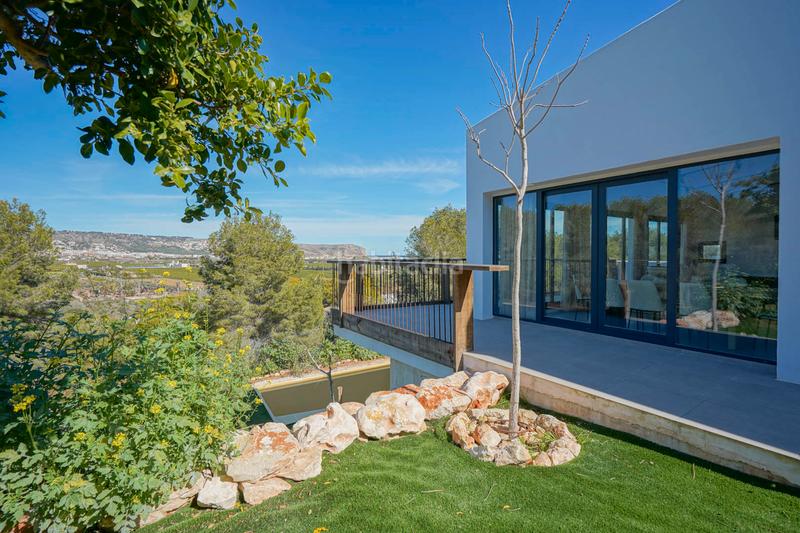 Foto 43cd616f-5325-41f8-8ef5-c308a9175d66. Chalet con piscina in Partida Comunes-Adsubia Xàbia