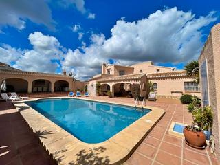 Chalet in Centro