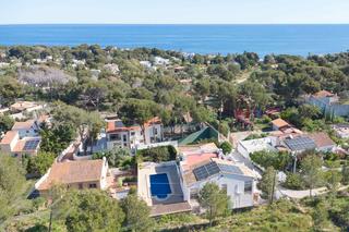 Chalet in Las Rotas / Les Rotes