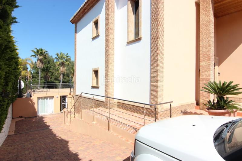 Foto 3e8e9d47-7ce1-4320-a5a1-9b994784a471. Chalet con piscina in Partida Comunes-Adsubia Xàbia