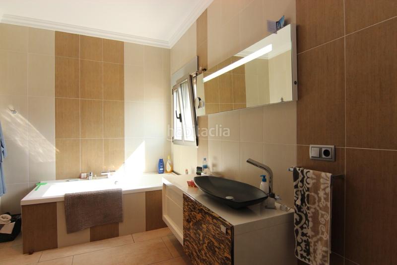 Foto 6d0235a0-e0a7-48b9-8073-3dd4352f569f. Chalet con piscina in Partida Comunes-Adsubia Xàbia
