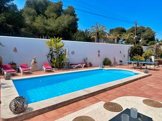 Xalet a Cala Advocat-Baladrar