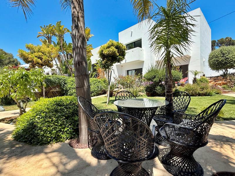 Foto f8b28de7-f6c9-40be-824a-52ddb9977858. Chalet mit parking pool in Cala Advocat-Baladrar Benissa