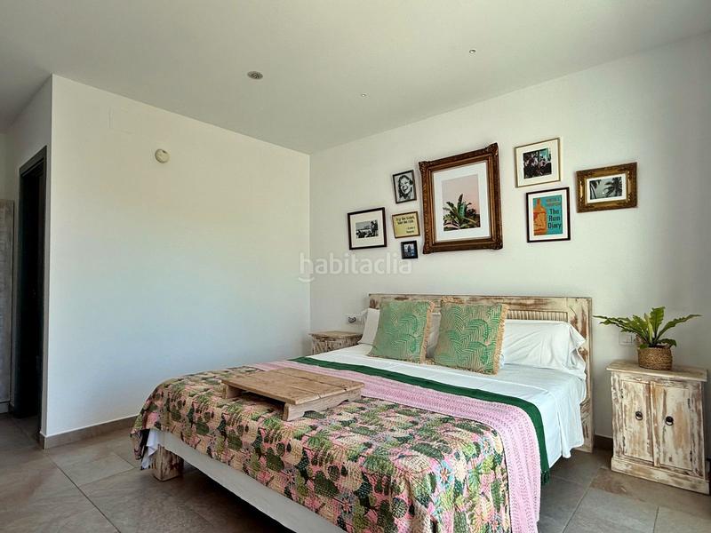 Foto 51d5dcf5-07ad-442d-b630-08cbdb7348ff. Chalet avec parking piscine dans Cala Advocat-Baladrar Benissa