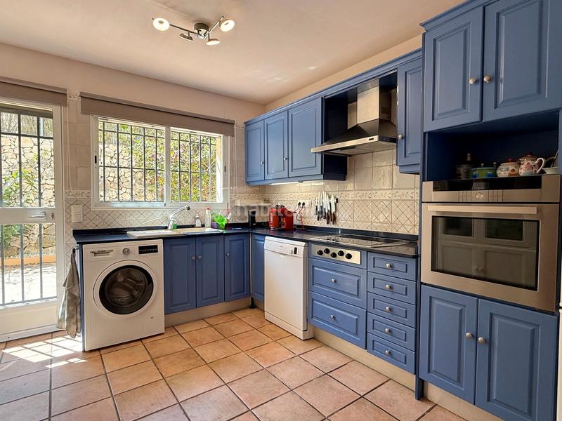 Foto aae56230-cbd1-48f2-a23d-66a39e5b8e5c. Chalet con riscaldamento parcheggio piscina in Paichi Moraira