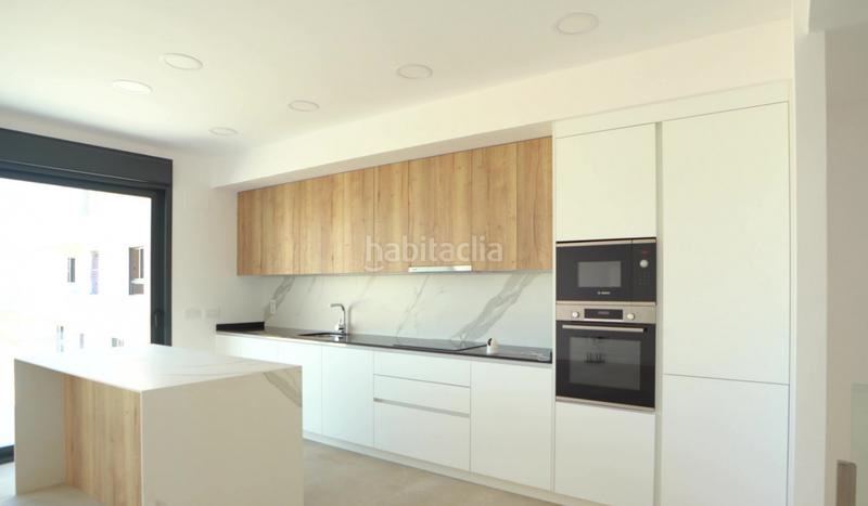 Foto b6c5b249-8fdc-4691-b0b9-4e42e0e76c32. Appartement mit heizung parking pool in Finestrat pueblo Finestrat