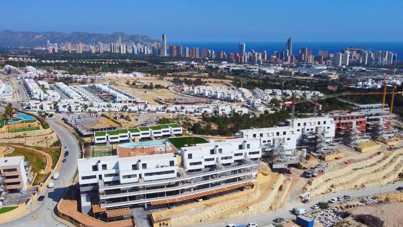 Foto 125c6a4d-3a46-45fb-be40-dea85bfacf21. Apartament amb calefacció aparcament piscina a Finestrat pueblo Finestrat